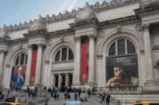 John Galliano cancela exposición en el Met de 2027