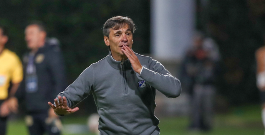 Millonarios confirma la salida de Fabián Bustos como director técnico