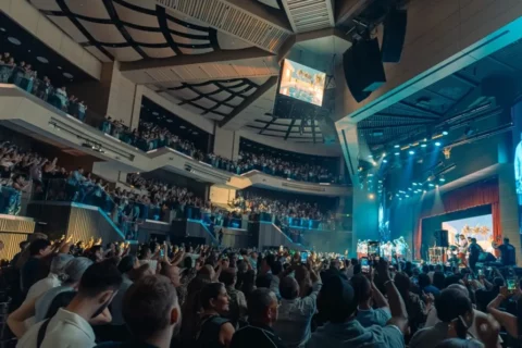 Arena USC revive el pop de los 90 en Cali
