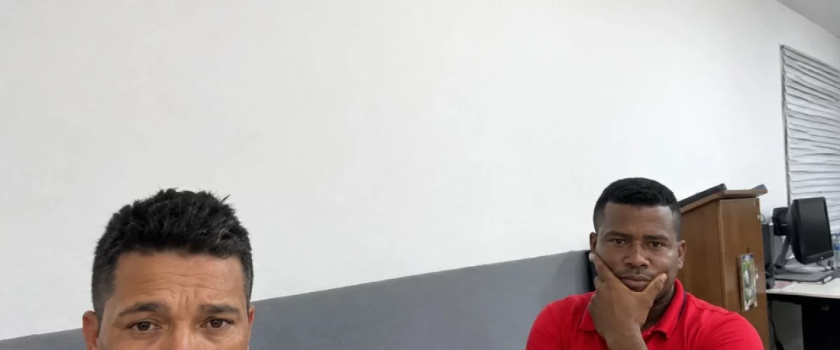 Fallecen dos policías acusados de extorsionar información sobre narcotráfico