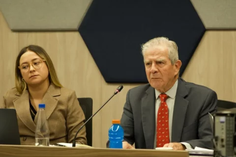 JEP imputa crímenes de guerra al general Mario Montoya