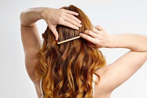 Peluqueras advierten sobre capas para pelo fino