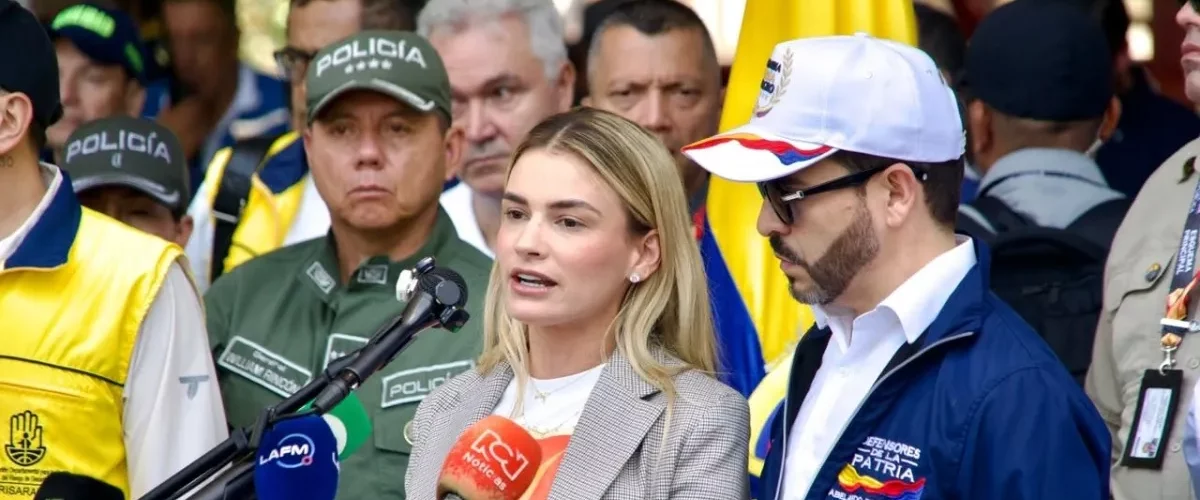 Primera dama responde críticas por gestión de donaciones