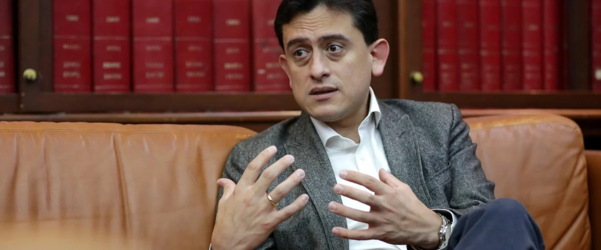 Reyes denuncia amenazas tras acusar a Benedetti